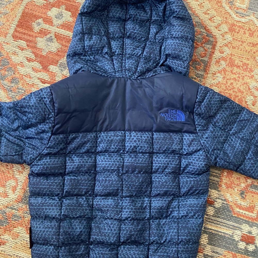 Infant Puffer Jacket. - Picture 3 of 4
